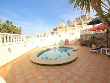 49481charming2bedroomvillaoverlookinglamarque