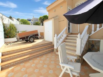 49481charming2bedroomvillaoverlookinglamarque