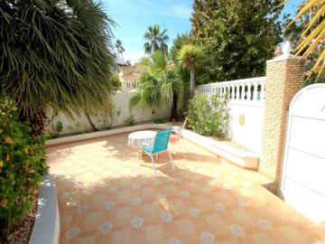 49481charming2bedroomvillaoverlookinglamarque