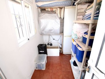 49477elegantfourbedroomdetachedvillainvillasa