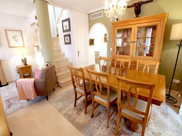 49477elegantfourbedroomdetachedvillainvillasa