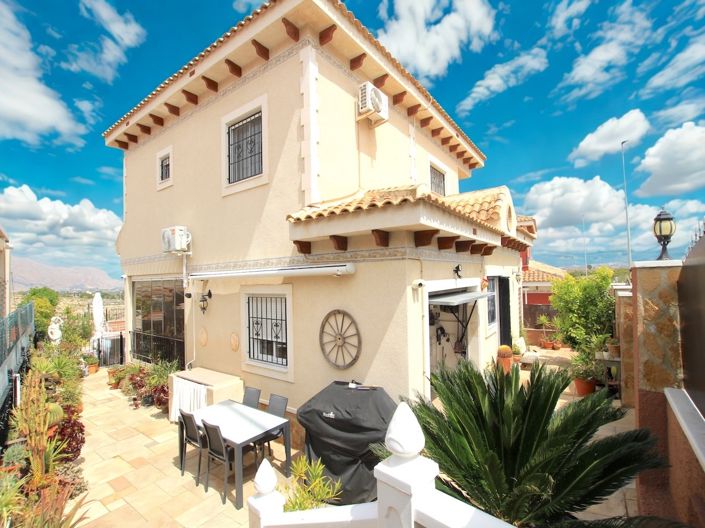 Image No.5-4 Bed Villa for sale