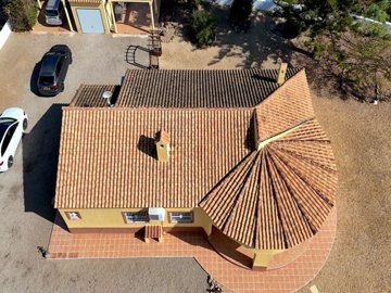 49488charming3bedroomfincastylehomeontheoutsk