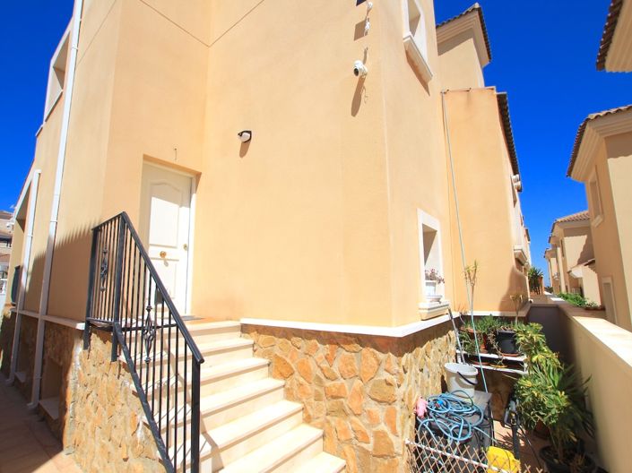 Image No.10-3 Bed Villa for sale