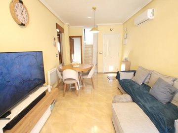 49486brightandspacious3bedroomsemidetachedvil