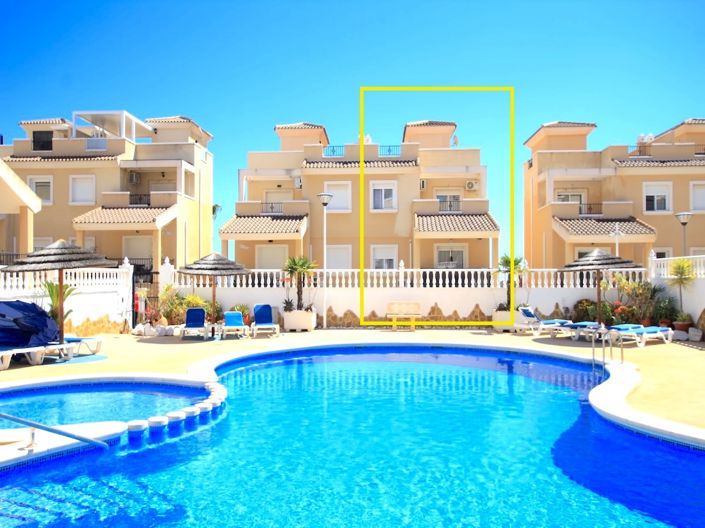 Image No.2-3 Bed Villa for sale