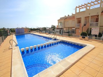 49500sundrenchedtopfloorlafloridaapartmentwit