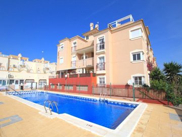 49500sundrenchedtopfloorlafloridaapartmentwit