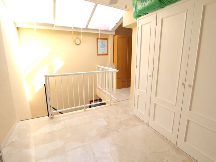 Image No.22-3 Bed Villa for sale