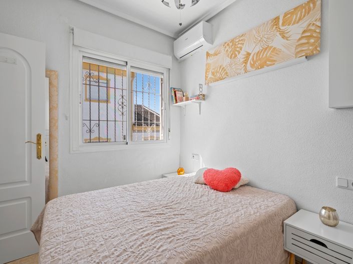 Image No.19-3 Bed Villa for sale