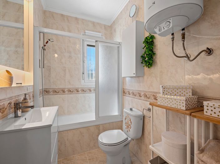 Image No.28-3 Bed Villa for sale