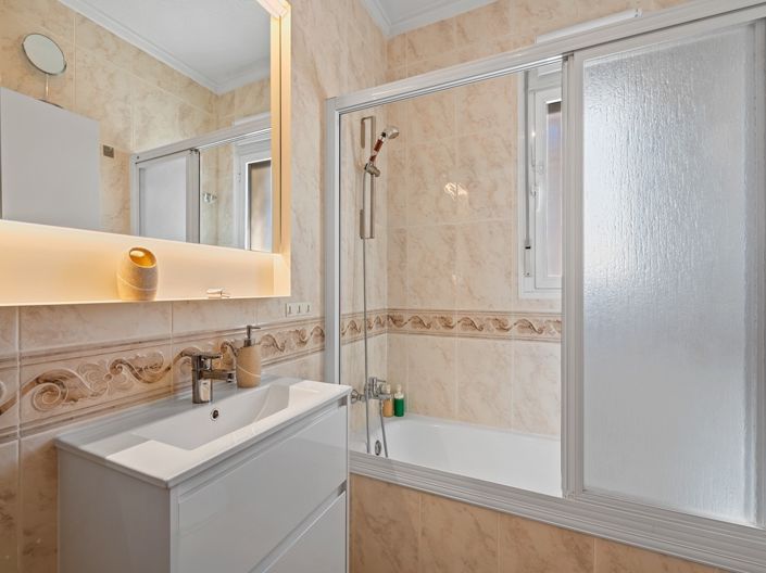 Image No.30-3 Bed Villa for sale