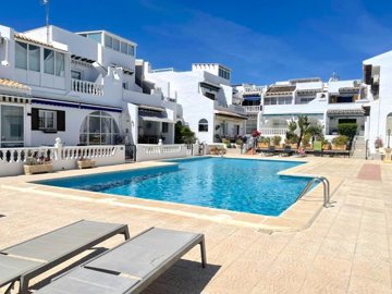 49505traditionalstyletwobedroomendtownhouse24