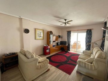 49505traditionalstyletwobedroomendtownhouse24