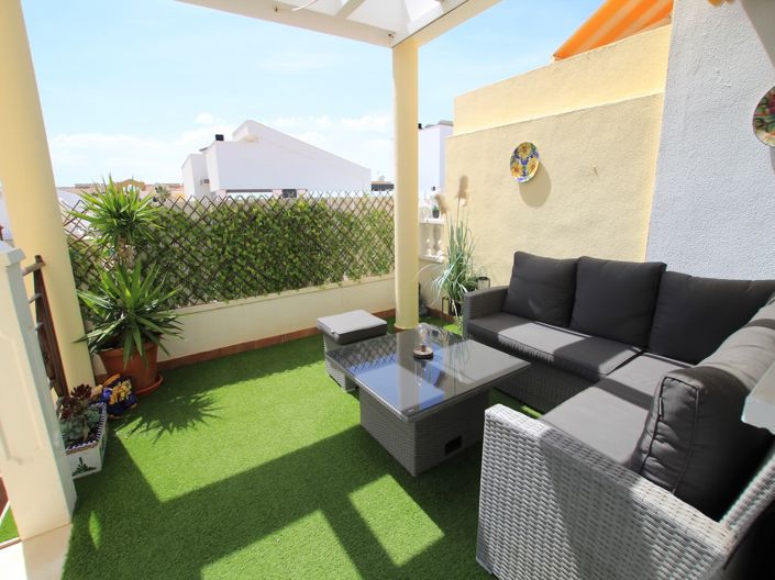 Image No.11-3 Bed Townhouse for sale