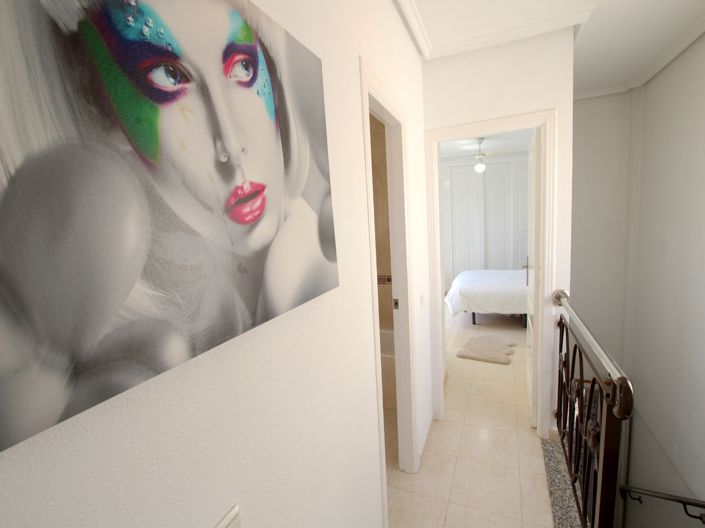 Image No.25-3 Bed Townhouse for sale