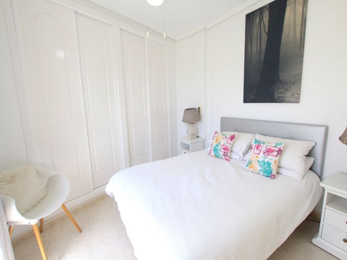 Image No.28-3 Bed Townhouse for sale