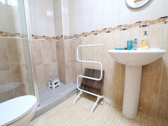 Image No.19-2 Bed Apartment for sale