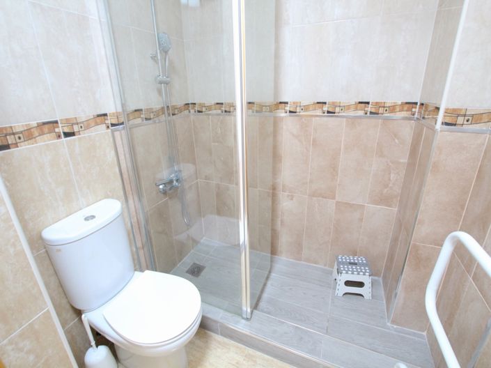 Image No.21-2 Bed Apartment for sale