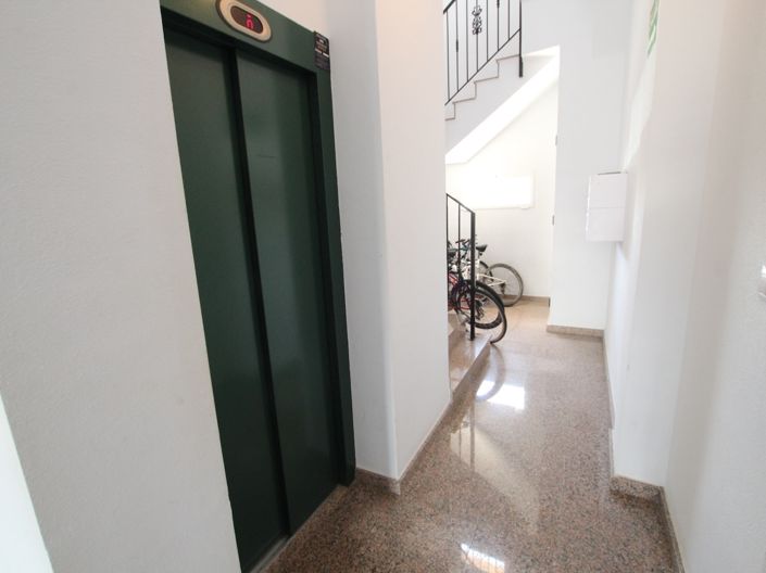 Image No.29-2 Bed Apartment for sale