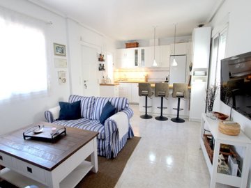 49517charming2bedroomsouthfacingwithgreatoutd