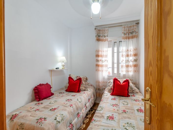 Image No.17-3 Bed Villa for sale