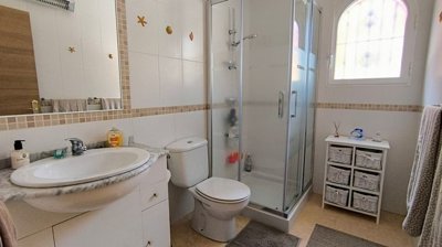 49523roomyquadstylevillaforsaleinlomarabu0805