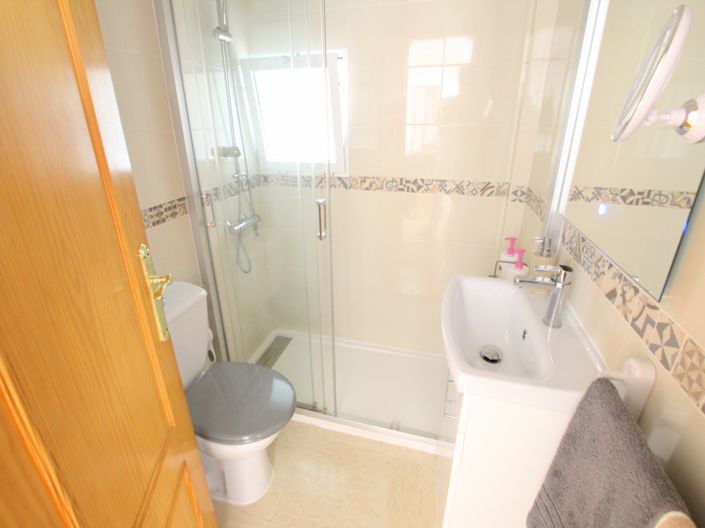 Image No.16-2 Bed Apartment for sale
