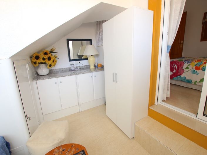 Image No.21-2 Bed Apartment for sale