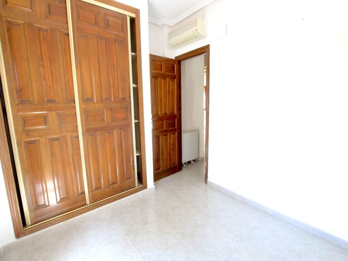 Image No.28-3 Bed Villa for sale