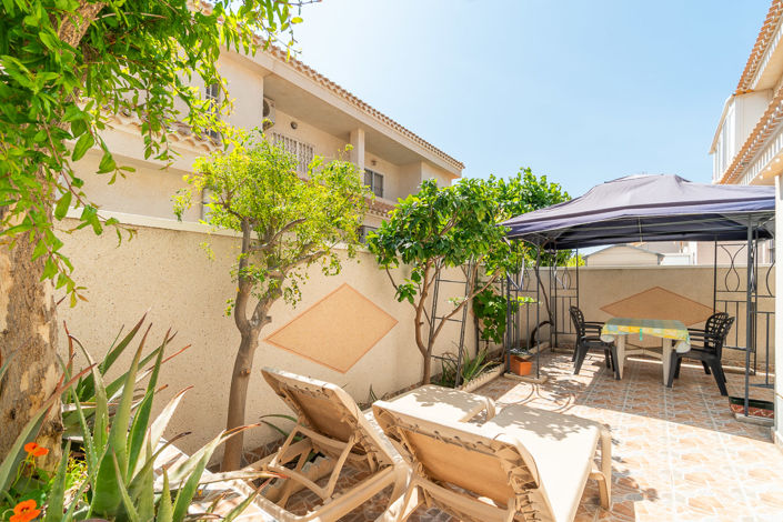 Image No.6-2 Bed Townhouse for sale