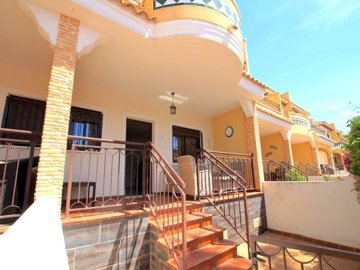 49549fabulous3bedroomlolastyletownhousewithpo