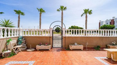 49556coastalquadstylepropertyinlacinuelica220