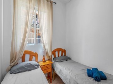 49561wonderfultwobedroomapartmentclosetothebe