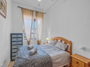 49561wonderfultwobedroomapartmentclosetothebe