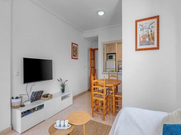 49561wonderfultwobedroomapartmentclosetothebe