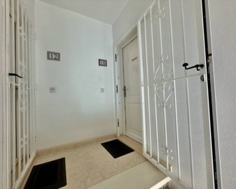 49568topfloorapartmentwithsolariumindonapepa2
