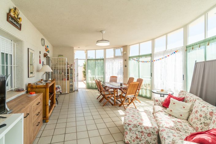 Image No.2-3 Bed Villa for sale