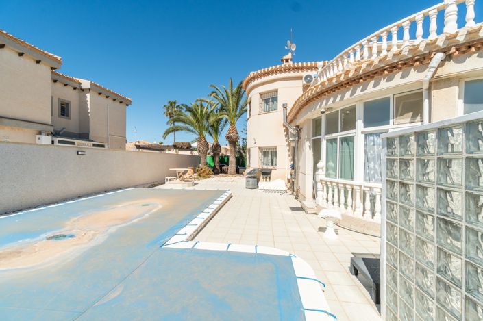 Image No.28-3 Bed Villa for sale