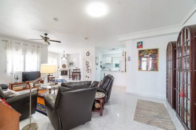 49573centralsouthfacingdetachedvillainplayafl