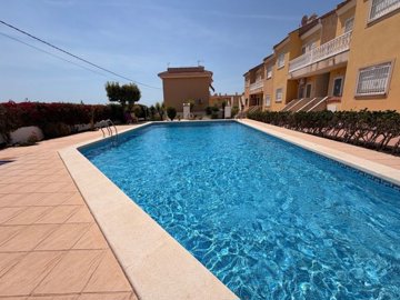49577wonderfultwobedroomfortunastyletownhouse