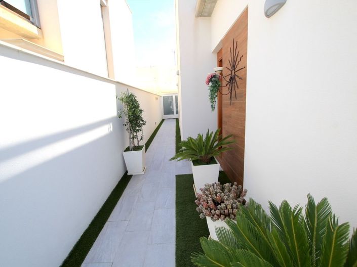 Image No.5-3 Bed Villa for sale