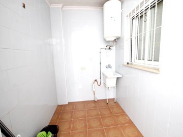 49574exceptionallyspacious3storeyvillageprope