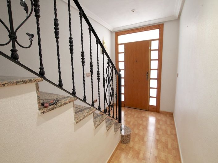 Image No.4-3 Bed Townhouse for sale