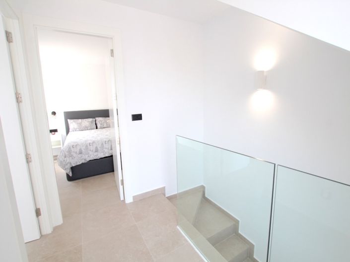 Image No.15-3 Bed Villa for sale