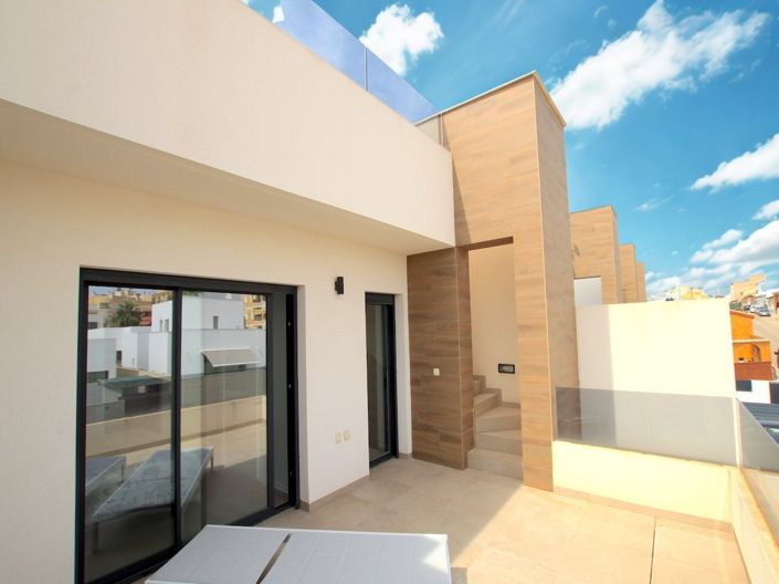 Image No.23-3 Bed Villa for sale