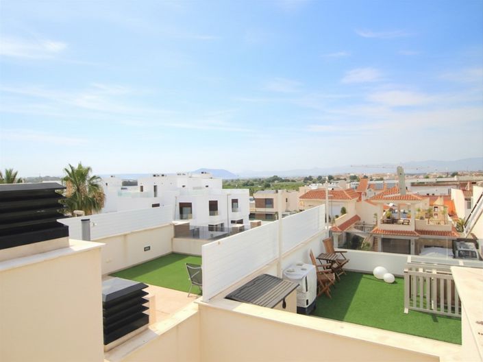 Image No.24-3 Bed Villa for sale
