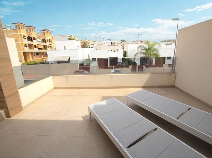 Image No.26-3 Bed Villa for sale