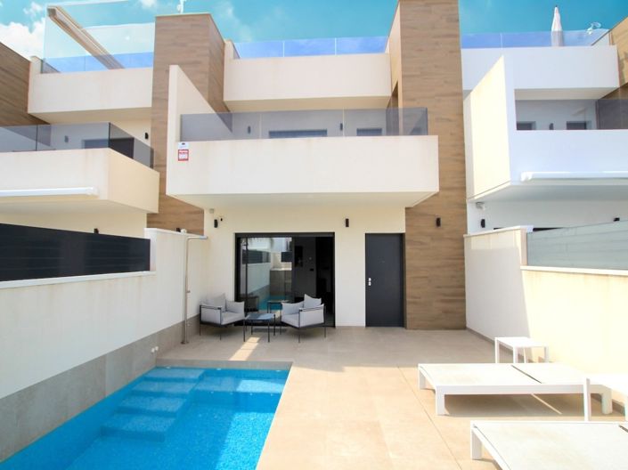 Image No.3-3 Bed Villa for sale