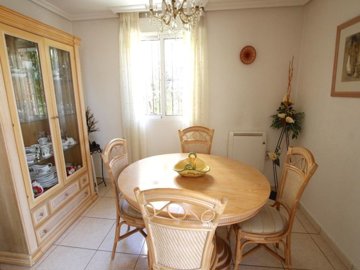 49579fabuloustwobedroomdetachedvillawithapriv